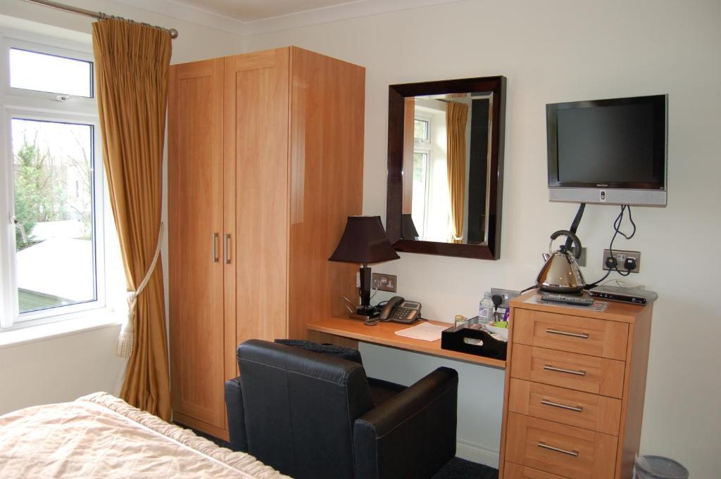 Elizabeth House Hotel Bracknell Buitenkant foto