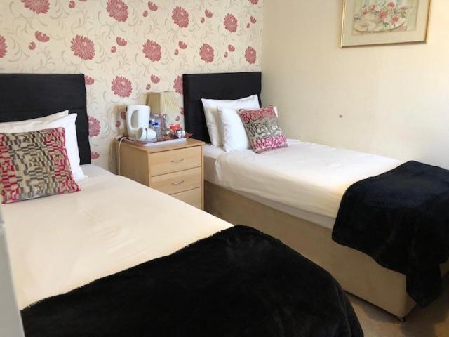 Elizabeth House Hotel Bracknell Buitenkant foto