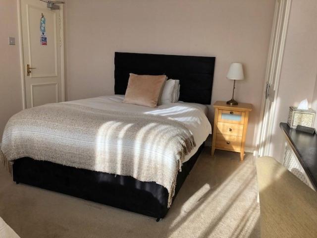 Elizabeth House Hotel Bracknell Buitenkant foto